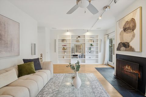 Tiny photo for 902 S Morgan Street, Chicago, IL 60607 (MLS # 12489190)
