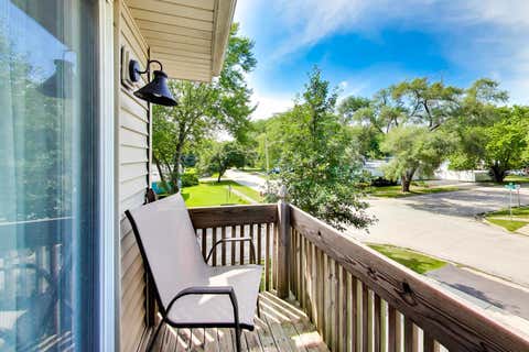 Tiny photo for 1005 Fern Avenue, St. Charles, IL 60174 (MLS # 12717736)