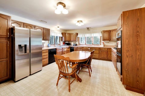 Tiny photo for 1005 Fern Avenue, St. Charles, IL 60174 (MLS # 12717736)