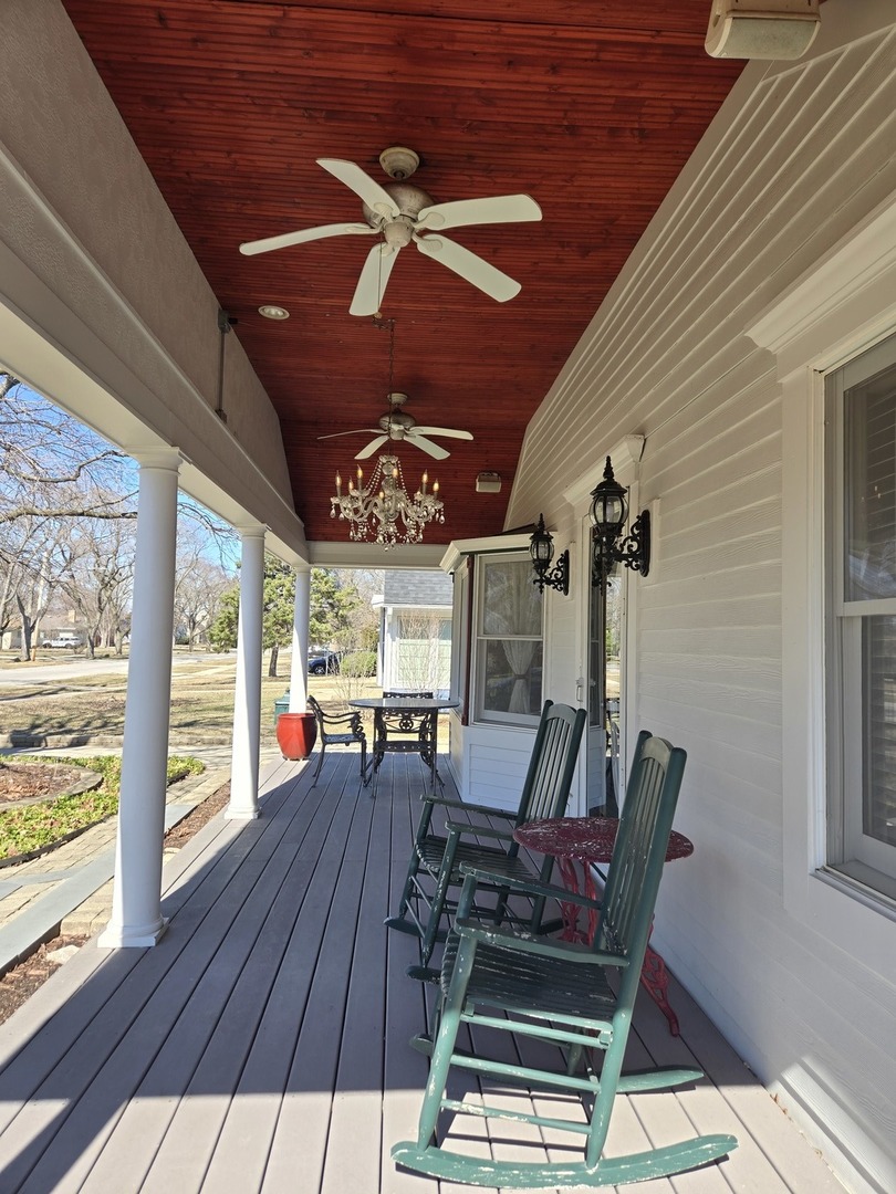 145 S HICKORY Street