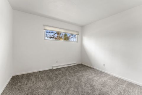 Tiny photo for 2511 Belle Avenue, Davenport, IA 52803 (MLS # 12612051)