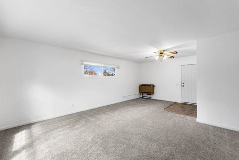 Tiny photo for 2511 Belle Avenue, Davenport, IA 52803 (MLS # 12612051)
