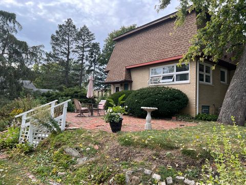 A home in Clarendon Hills