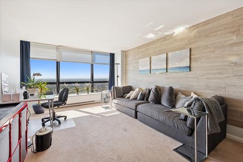 Tiny photo for 5415 N Sheridan Road #4815, Chicago, IL 60640 (MLS # 12485824)