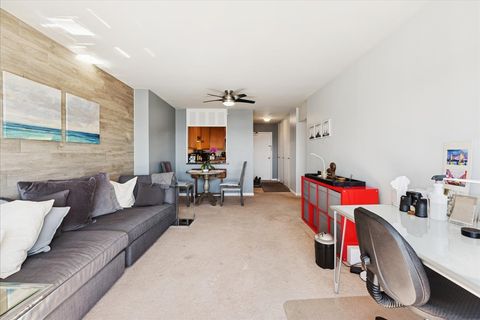 Tiny photo for 5415 N Sheridan Road #4815, Chicago, IL 60640 (MLS # 12485824)