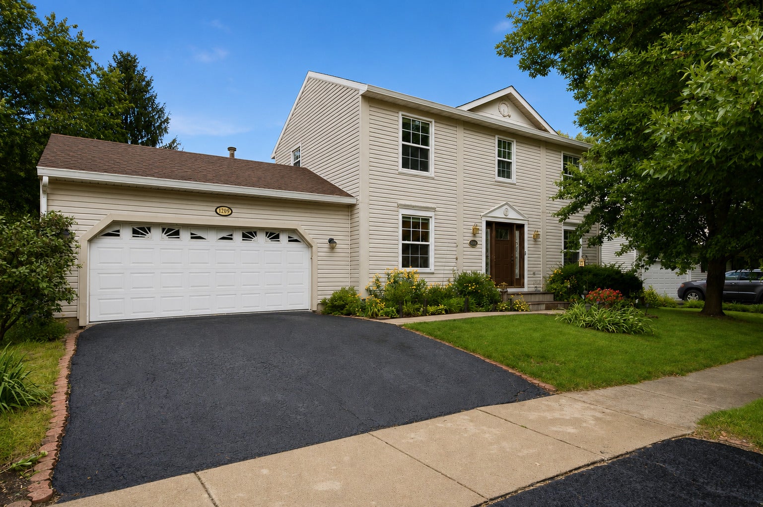 1209 River Oak Drive