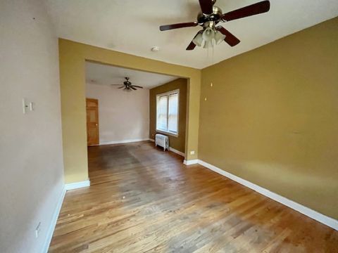 Tiny photo for 913 N Kedvale Avenue, Chicago, IL 60651 (MLS # 12619745)