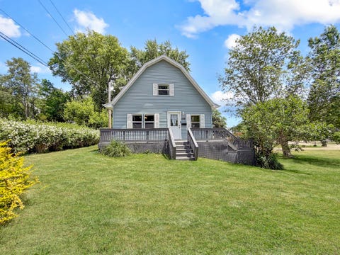 Tiny photo for 1210 Sun Vu Drive, Freeport, IL 61032 (MLS # 12672219)