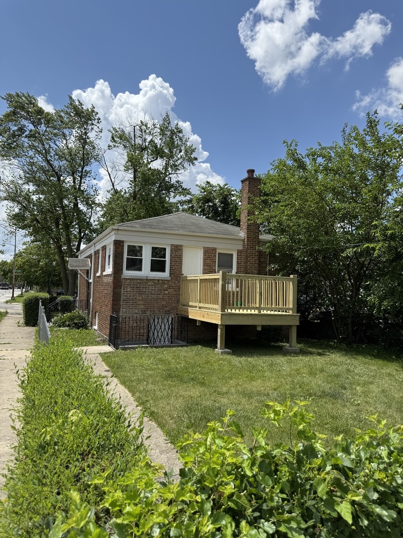 1400 W 73rd Place