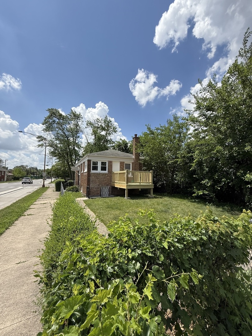 1400 W 73rd Place