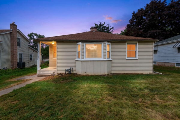 939 N SLEIGHT ST, NAPERVILLE, IL 60563 - Image 3165f0fe9c3a8b6dda4d954698f3fe17/1754959546