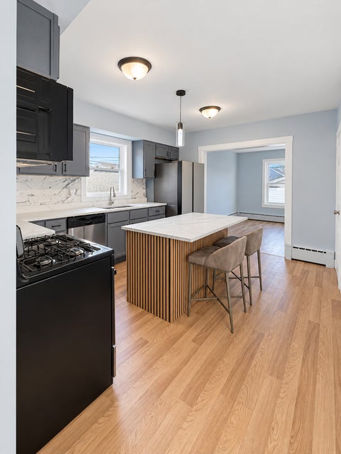Tiny photo for 7424 W 57th Place, Summit, IL 60501 (MLS # 12761977)