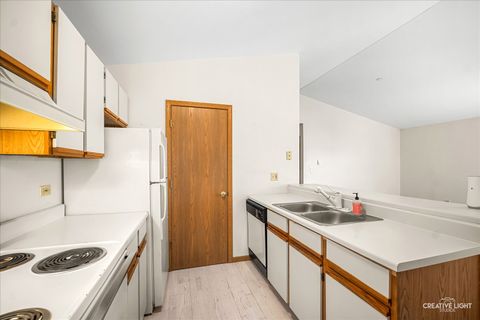 Tiny photo for 1352 Cunat Court #3C, Lake In The Hills, IL 60156 (MLS # 12631822)