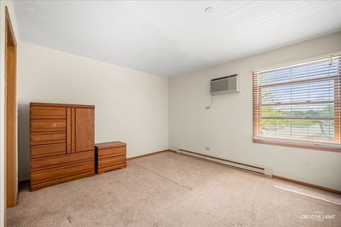 Tiny photo for 1352 Cunat Court #3C, Lake In The Hills, IL 60156 (MLS # 12631822)