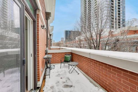 Tiny photo for 1327 S Indiana Parkway, Chicago, IL 60605 (MLS # 12530430)