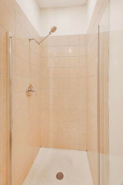 Tiny photo for 1327 S Indiana Parkway, Chicago, IL 60605 (MLS # 12530430)