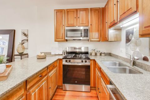 Tiny photo for 1327 S Indiana Parkway, Chicago, IL 60605 (MLS # 12530430)