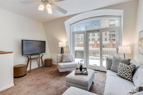 Tiny photo for 1327 S Indiana Parkway, Chicago, IL 60605 (MLS # 12530430)