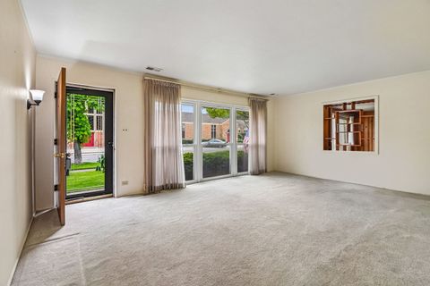 Tiny photo for Westchester, IL 60154 (MLS # 12633904)