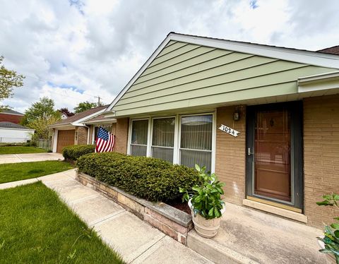 Tiny photo for Westchester, IL 60154 (MLS # 12633904)