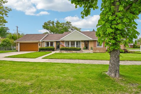 Tiny photo for Westchester, IL 60154 (MLS # 12633904)