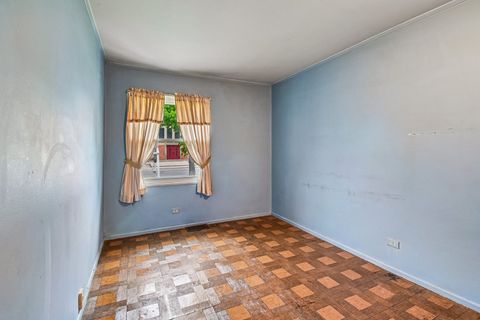 Tiny photo for Westchester, IL 60154 (MLS # 12633904)