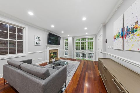 Tiny photo for 3236 N Kenmore Avenue #1, Chicago, IL 60657 (MLS # 12623395)