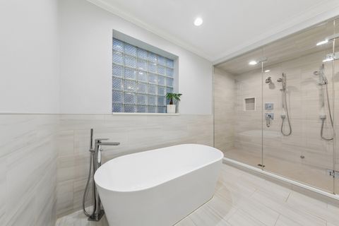 Tiny photo for 3236 N Kenmore Avenue #1, Chicago, IL 60657 (MLS # 12623395)