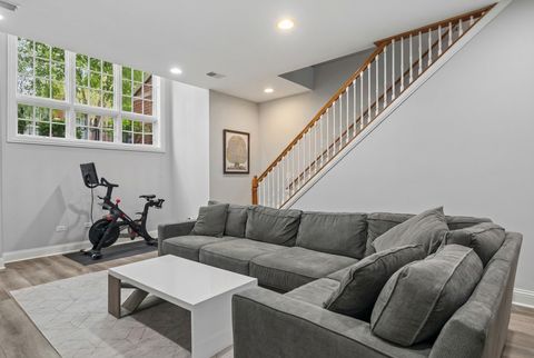 Tiny photo for 3236 N Kenmore Avenue #1, Chicago, IL 60657 (MLS # 12623395)