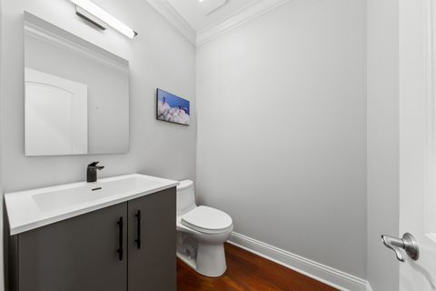Tiny photo for 3236 N Kenmore Avenue #1, Chicago, IL 60657 (MLS # 12623395)