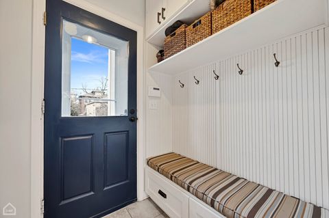 Tiny photo for 2901 W Sunnyside Avenue, Chicago, IL 60625 (MLS # 12489546)