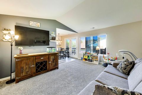Tiny photo for 230 Crestview Drive #C, Wauconda, IL 60084 (MLS # 12602962)