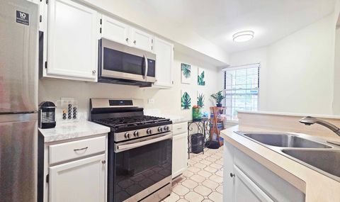 Tiny photo for 126 Woodstone Drive, Buffalo Grove, IL 60089 (MLS # 12491677)