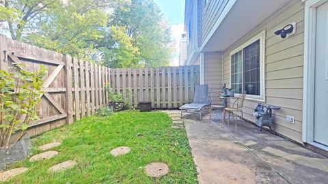 Tiny photo for 126 Woodstone Drive, Buffalo Grove, IL 60089 (MLS # 12491677)