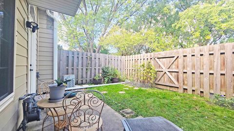 Tiny photo for 126 Woodstone Drive, Buffalo Grove, IL 60089 (MLS # 12491677)