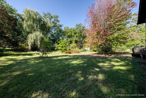 Tiny photo for 1102 S Oplaine Road, Gurnee, IL 60031 (MLS # 12477911)