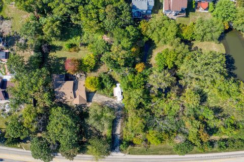 Tiny photo for 1102 S Oplaine Road, Gurnee, IL 60031 (MLS # 12477911)