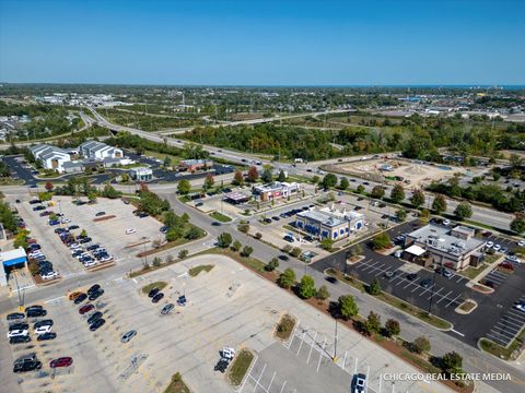 Tiny photo for 1102 S Oplaine Road, Gurnee, IL 60031 (MLS # 12477911)