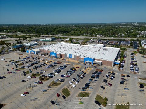 Tiny photo for 1102 S Oplaine Road, Gurnee, IL 60031 (MLS # 12477911)