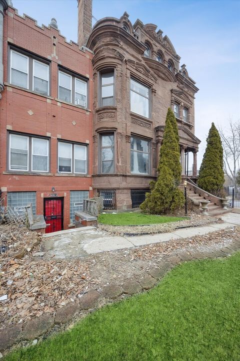 Tiny photo for 3736 S Michigan Avenue, Chicago, IL 60653 (MLS # 12580025)