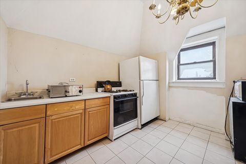 Tiny photo for 3736 S Michigan Avenue, Chicago, IL 60653 (MLS # 12580025)