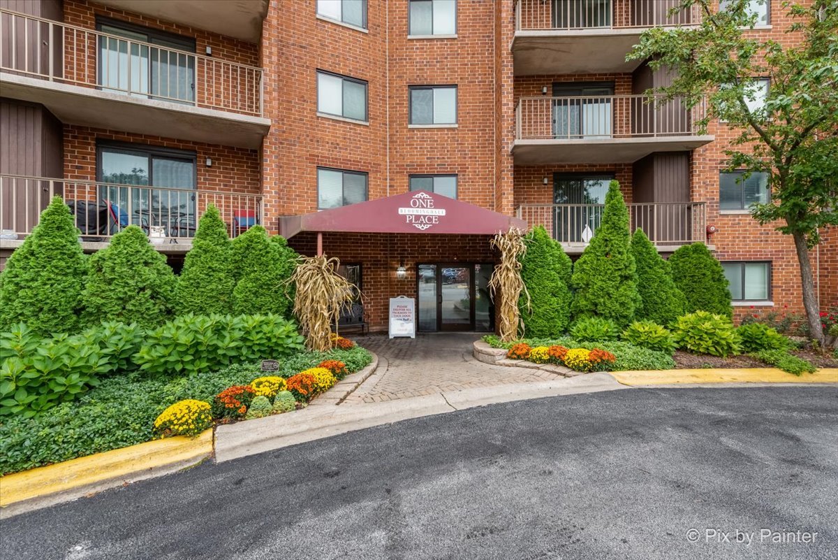1 Bloomingdale Place 608
