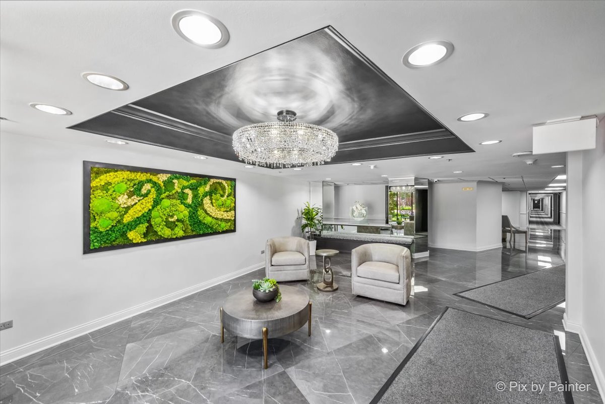 1 Bloomingdale Place 608