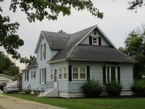 Tiny photo for 321 E Cleveland Street, Cullom, IL 60929 (MLS # 12725684)