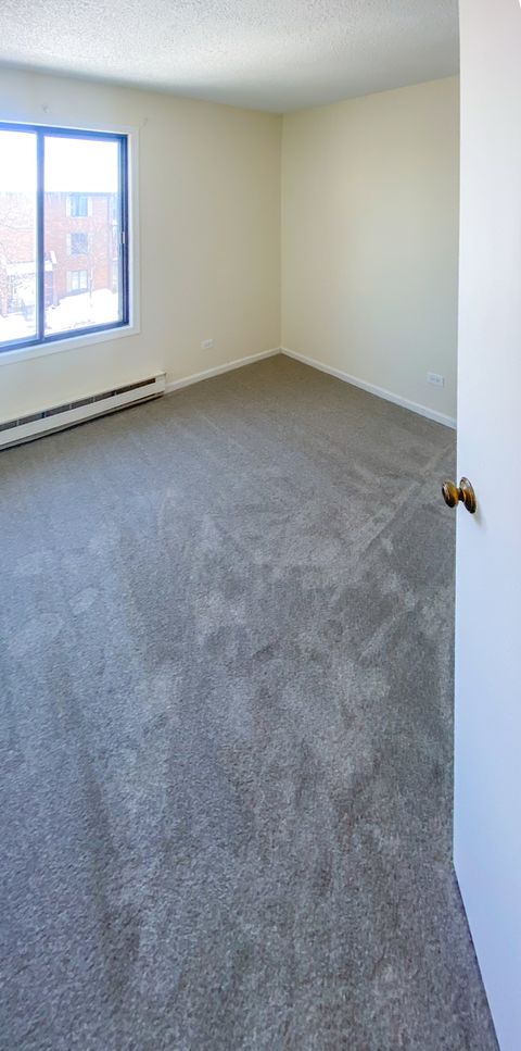 Tiny photo for 661 Briar Hill Lane #5, Addison, IL 60101 (MLS # 12530698)