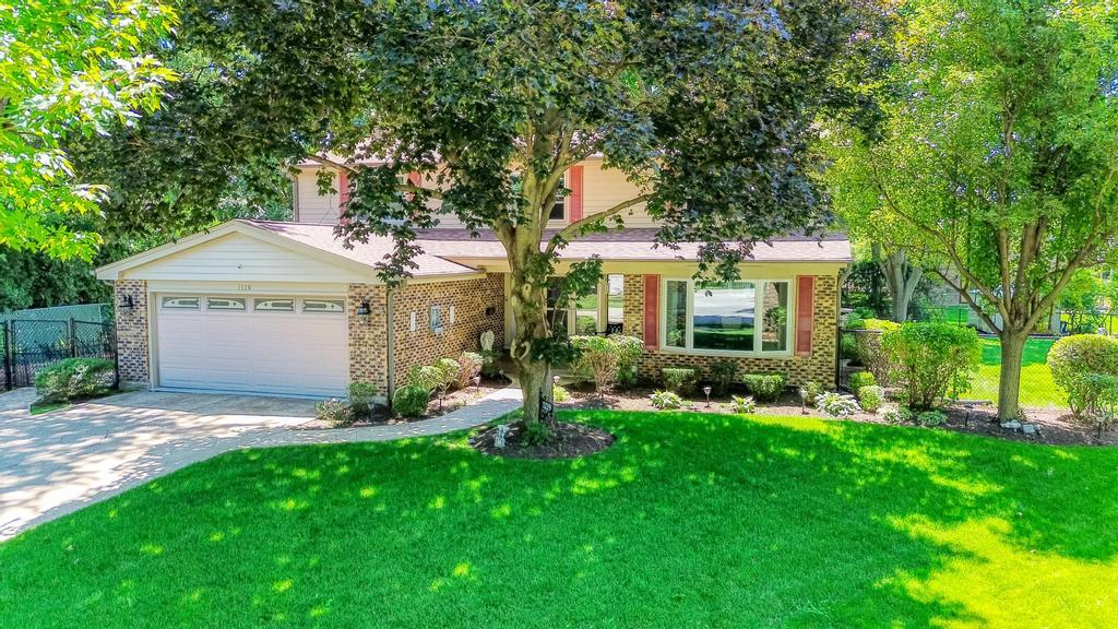 1119 W White Oak Street