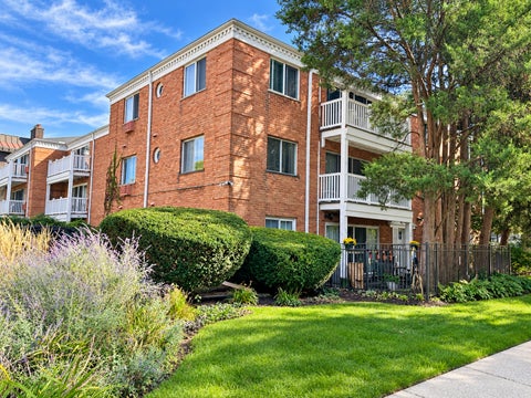 Photo of 101 E Cossitt Avenue #102, La Grange, IL 60525 (MLS # 12773127)