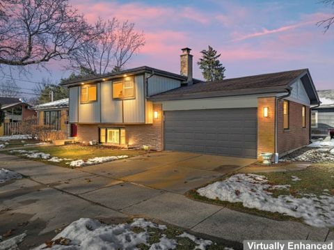 700 Florence Drive, Park Ridge, IL 60068 - #: 12591812