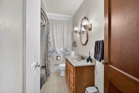 Tiny photo for 650 E Colorado Street, Davenport, IA 52803 (MLS # 12623517)