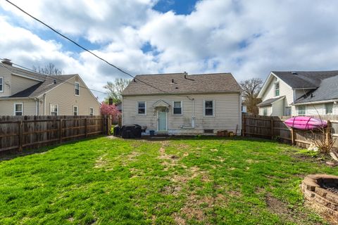 Tiny photo for 650 E Colorado Street, Davenport, IA 52803 (MLS # 12623517)